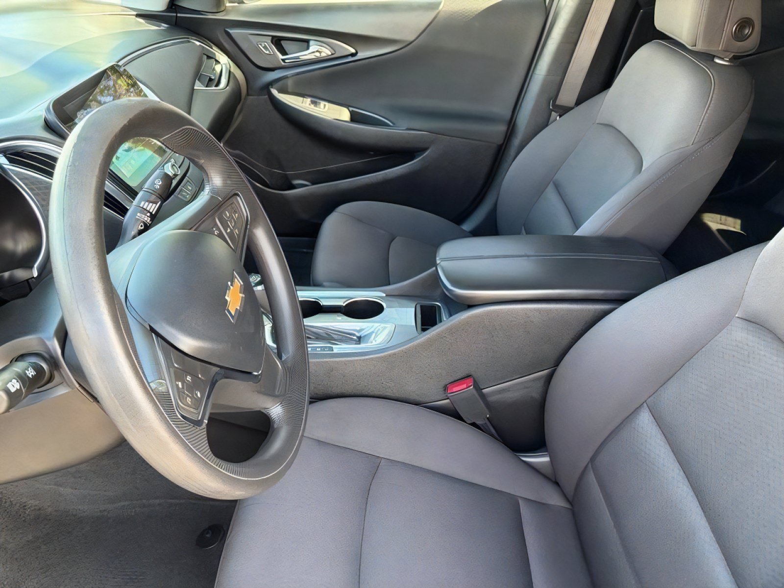 Used 2020 Chevrolet Malibu LT FWD image 15