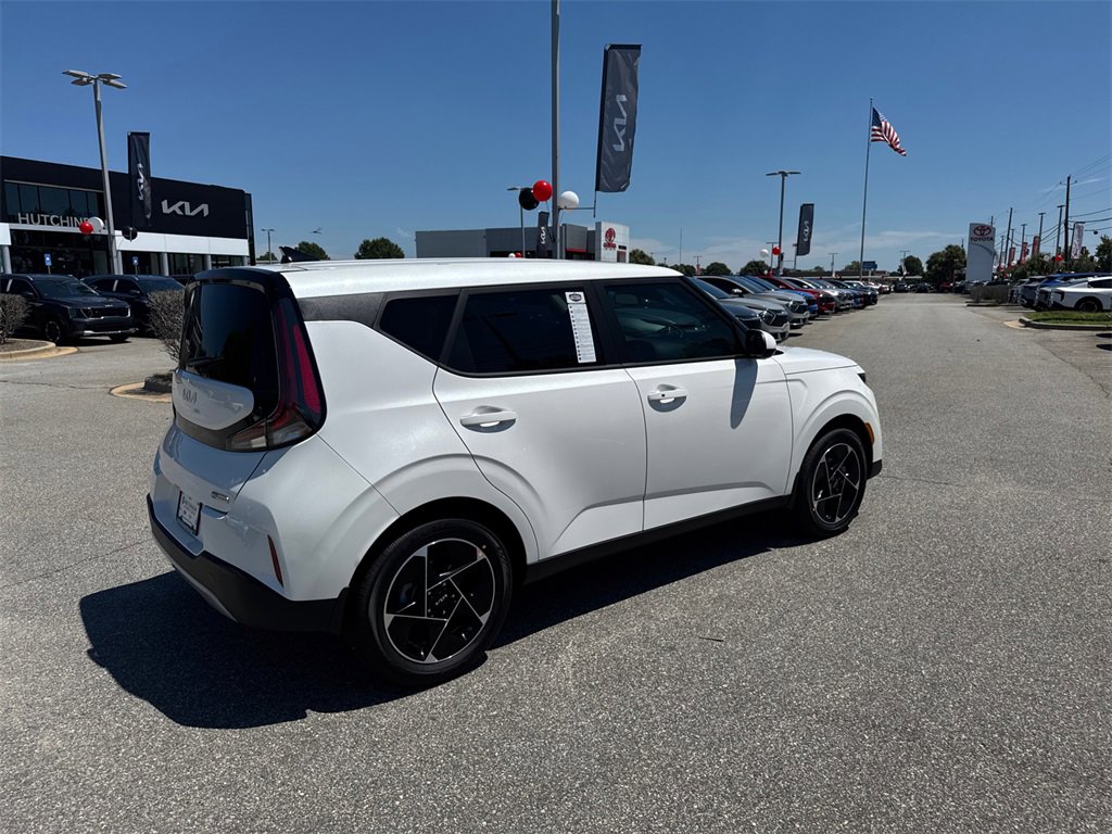 New 2025 Kia Soul EX image 4
