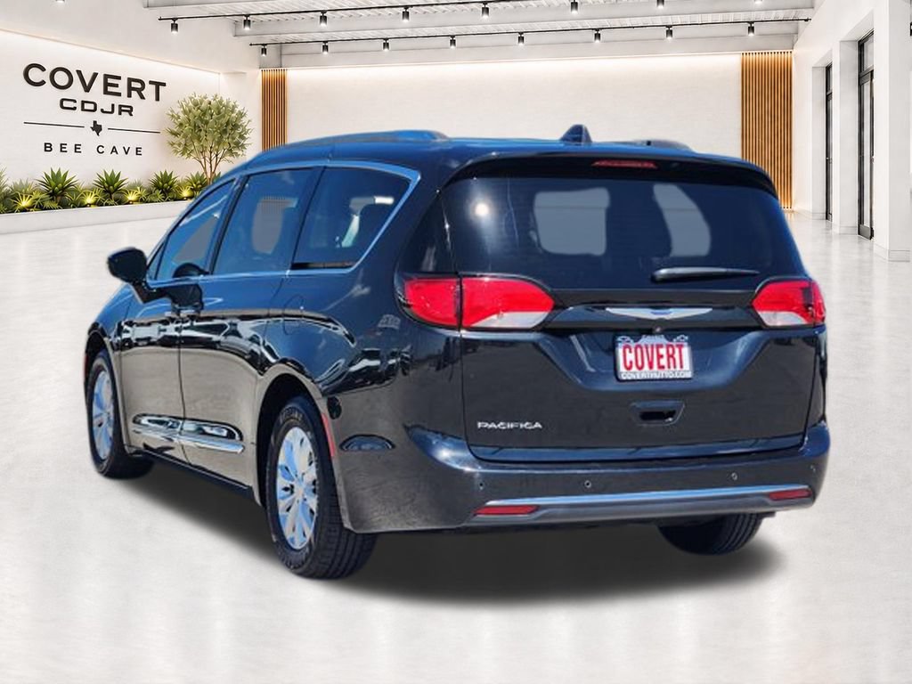 Used 2019 Chrysler Pacifica Touring-L w/ Advanced Safetytec Group FWD image 7