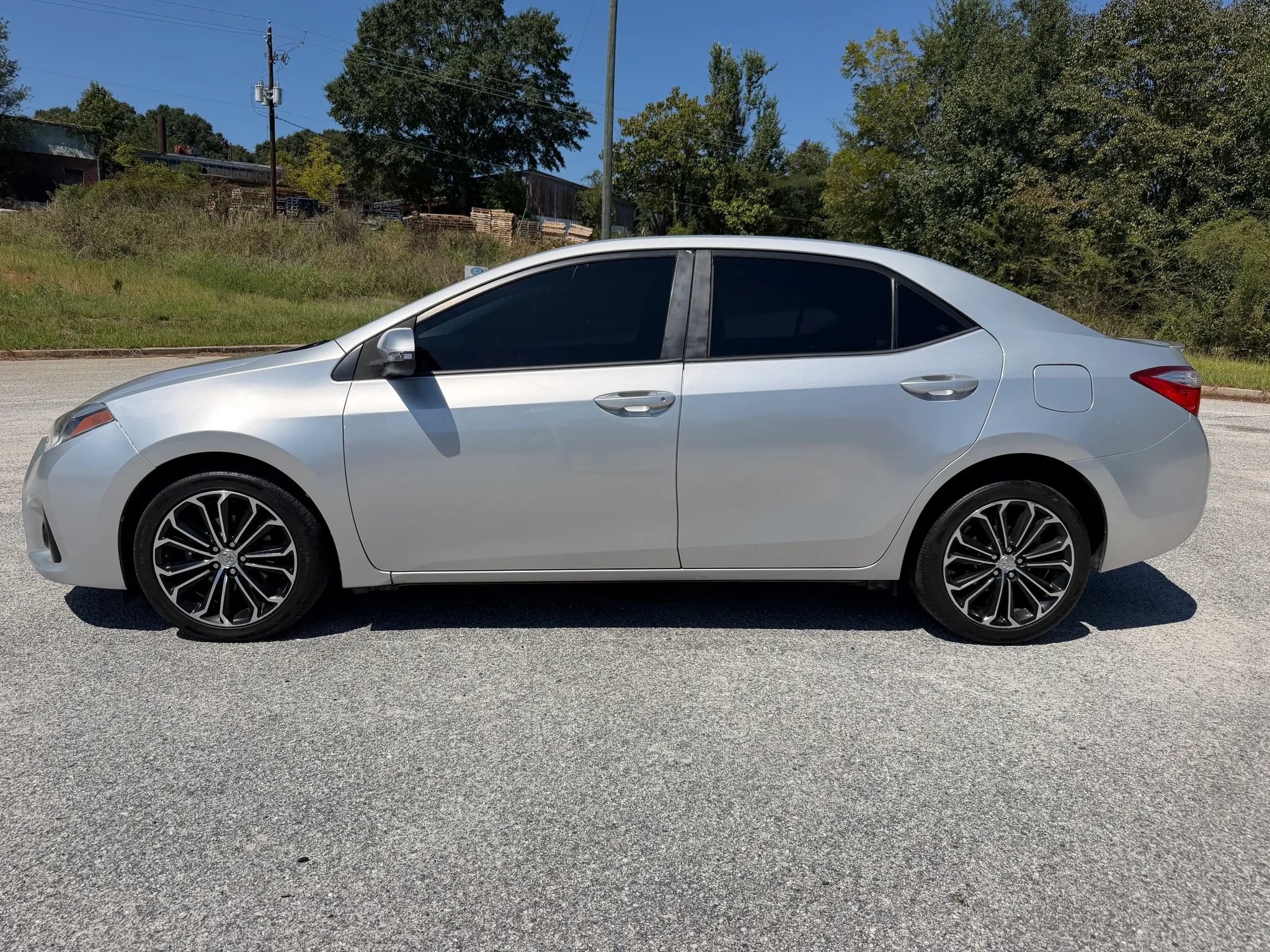 Used 2014 Toyota Corolla S FWD image 2