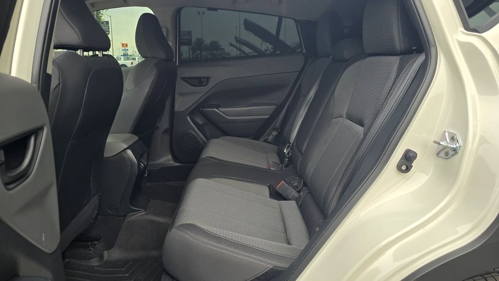 Used 2024 Subaru Crosstrek 2.0i Premium image 11