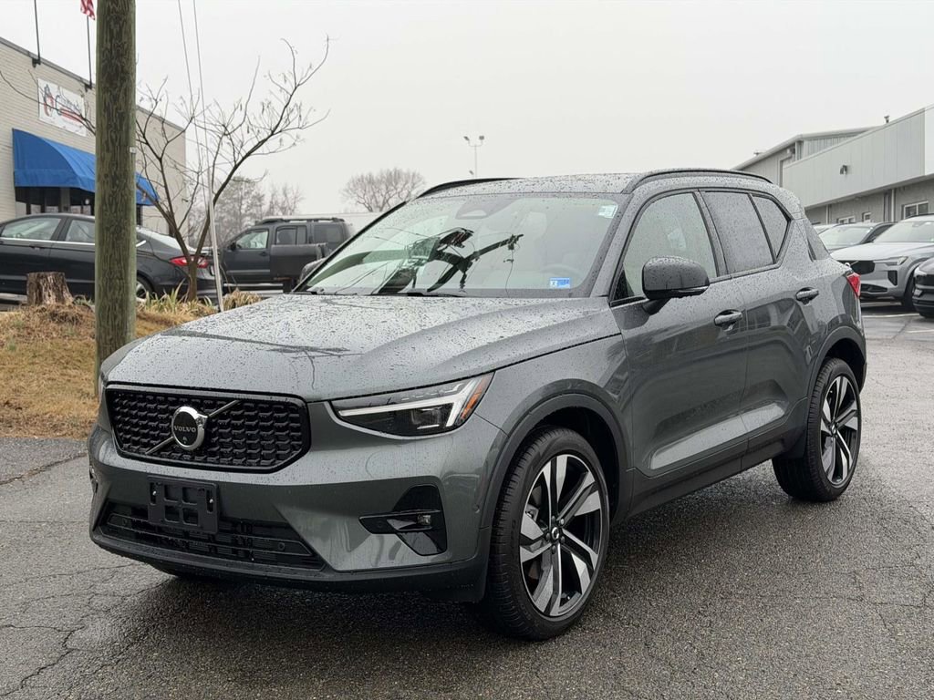 New 2026 Volvo XC40 B5 Ultra w/ Protection Package Premier image 22