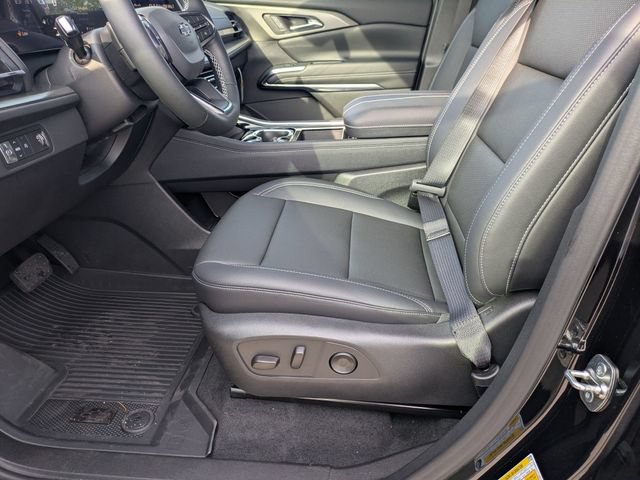 New 2026 Chevrolet Traverse LT w/ Midnight/Sport Edition FWD image 11