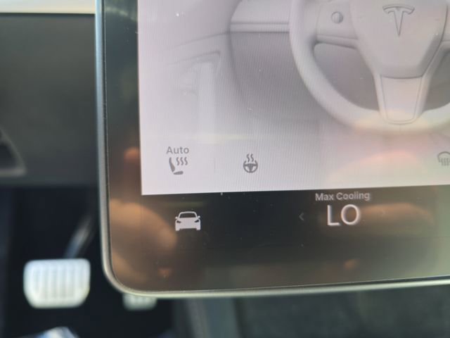 Used 2021 Tesla Model Y Performance image 22