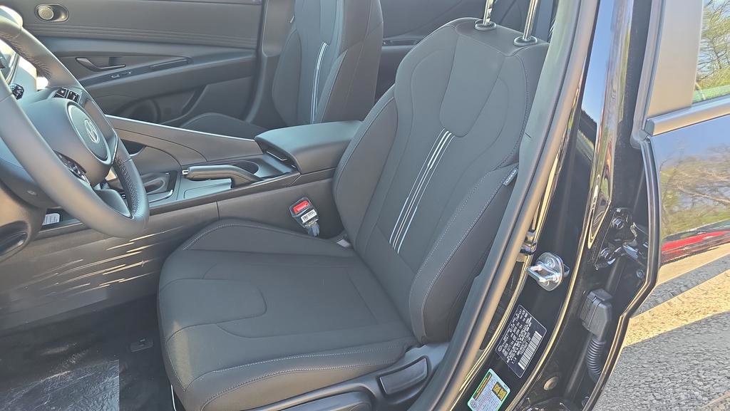 New 2026 Hyundai Elantra Sport FWD image 13