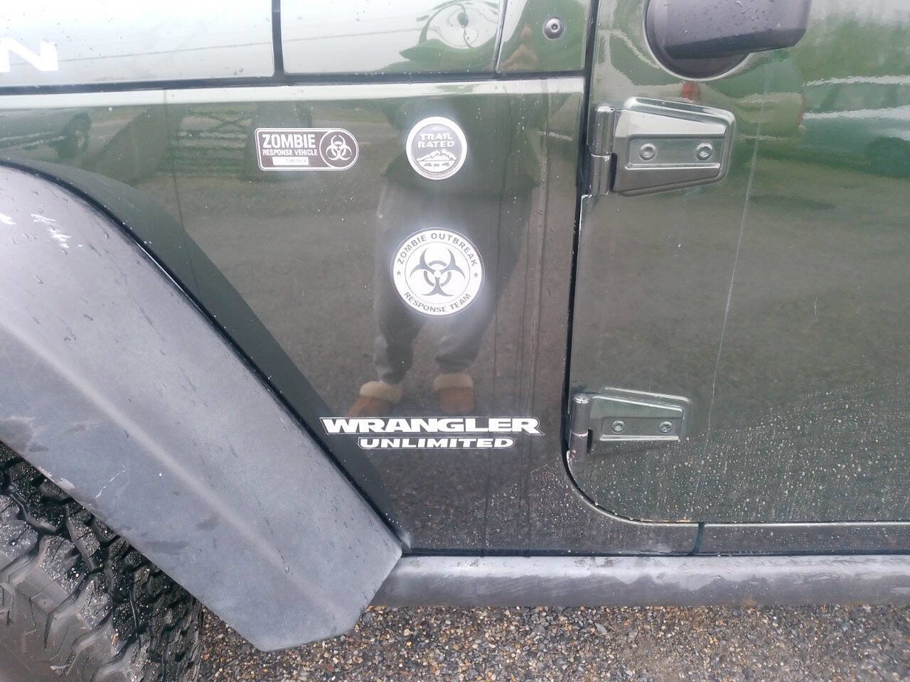 Used 2011 Jeep Wrangler Unlimited Rubicon w/ Dual Top Group image 29