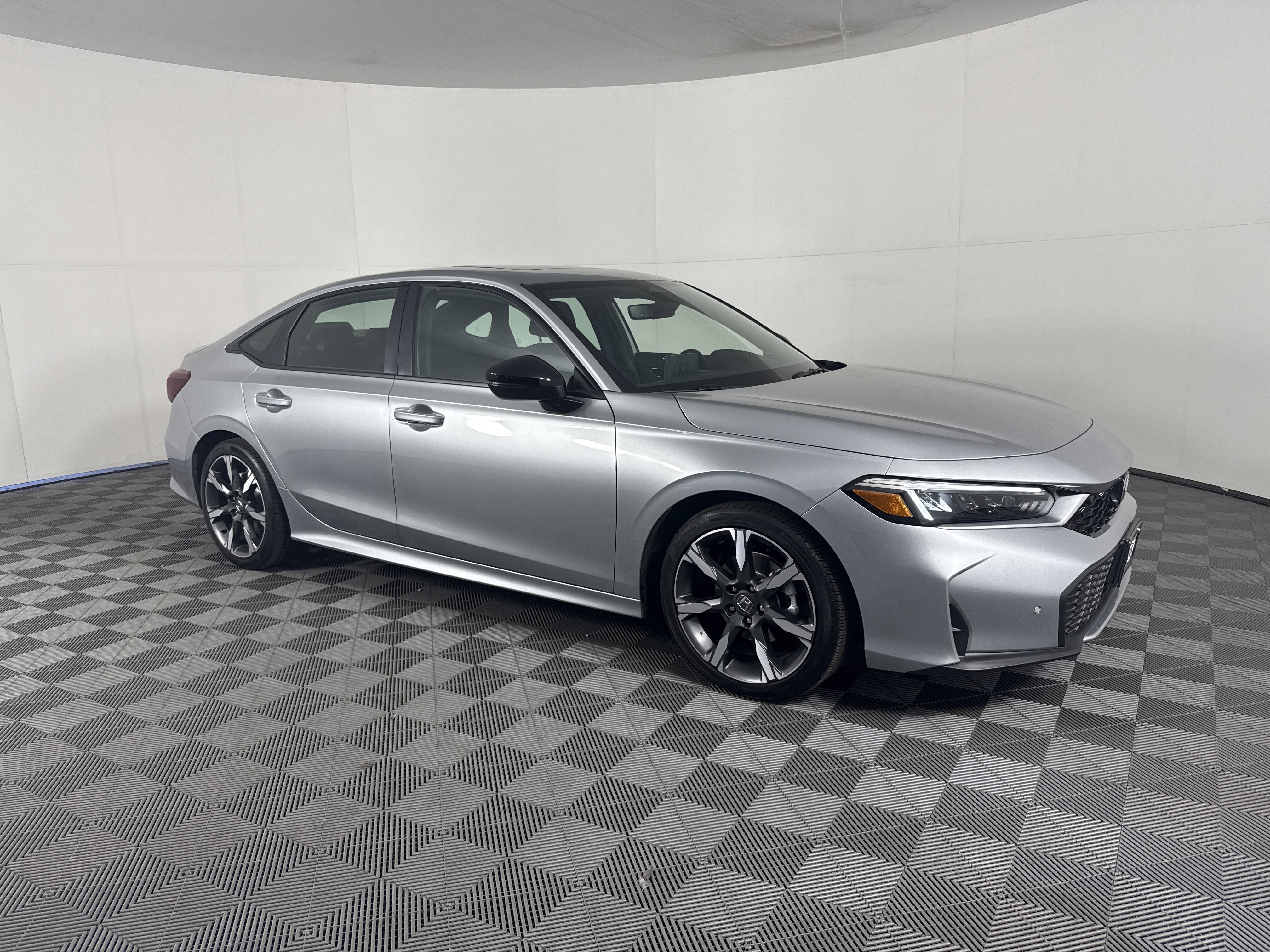 Certified 2025 Honda Civic Sport Touring image 2