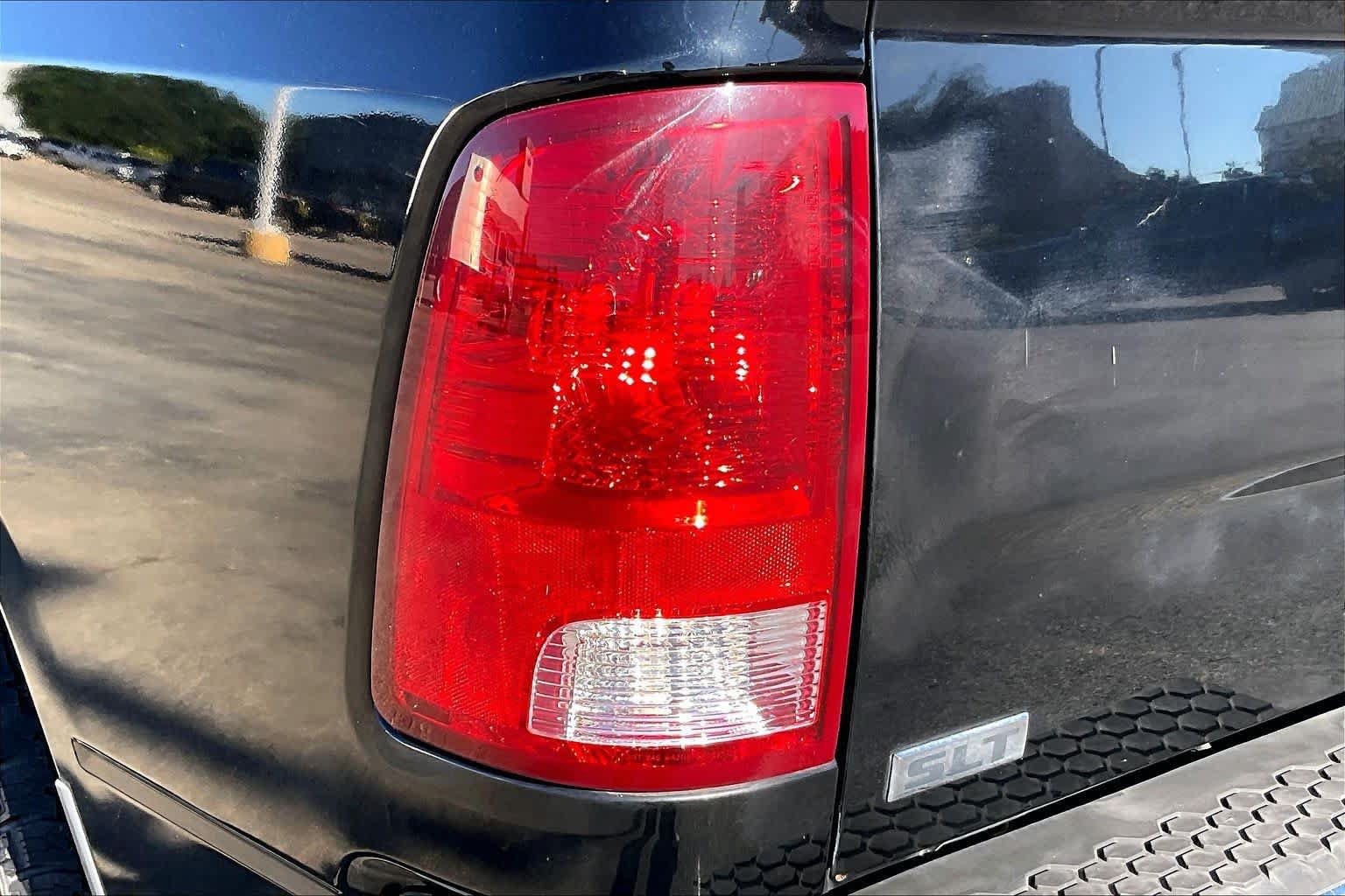 Used 2014 RAM 1500 Classic SLT RWD image 24