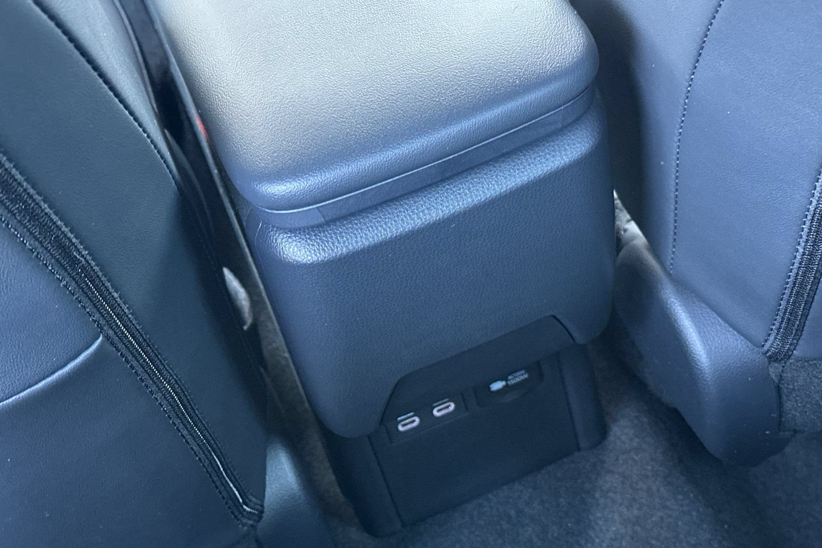 New 2026 Toyota Prius Plug-In Hybrid FWD image 15
