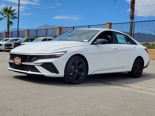 New 2026 Hyundai Elantra SEL Sport FWD image 2