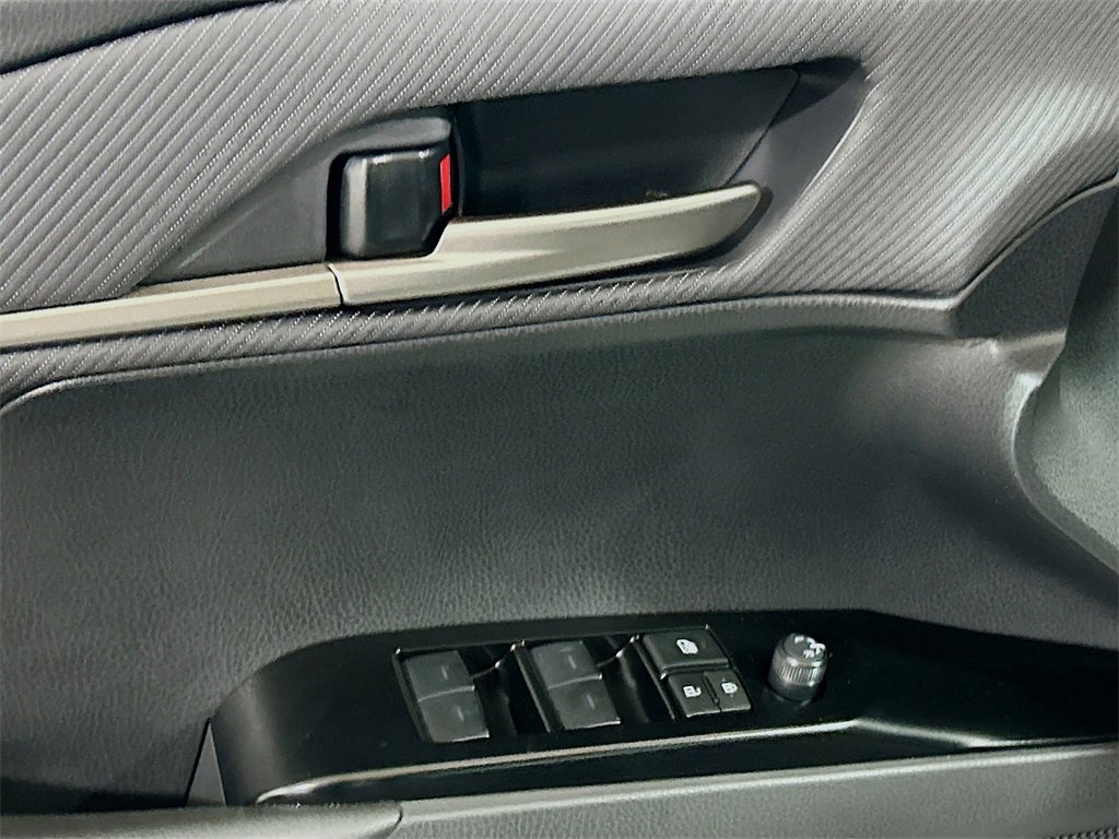 New 2026 Toyota Camry SE image 18