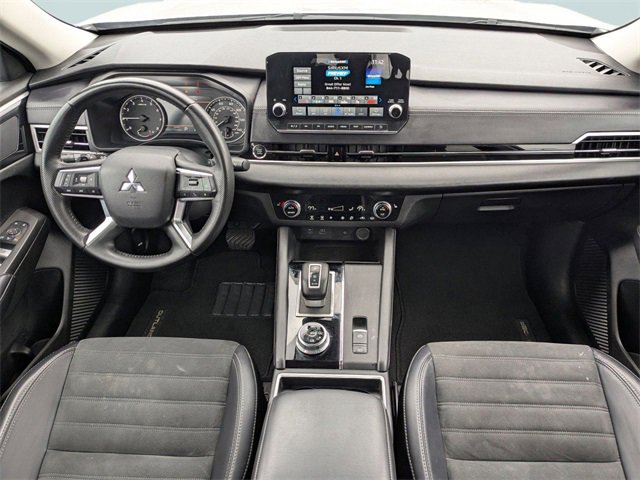 Used 2024 Mitsubishi Outlander SE image 21