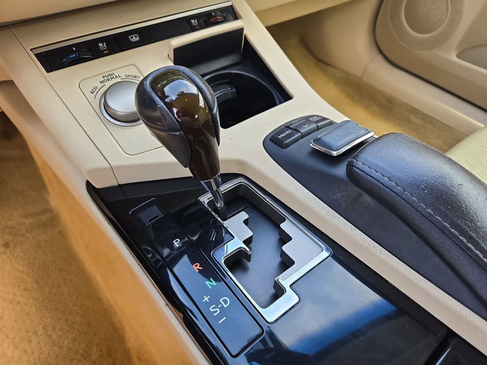 Used 2014 Lexus ES 350 w/ Luxury Package FWD image 32