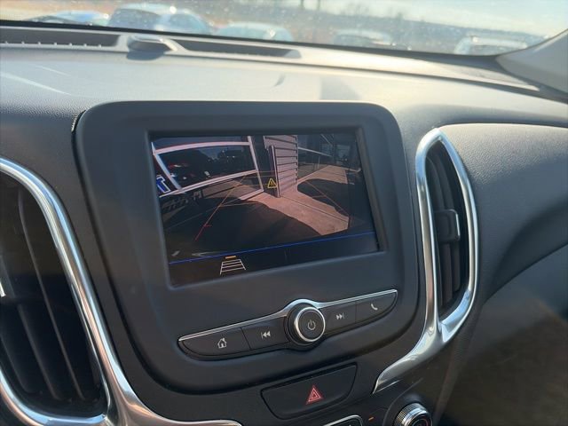 Used 2020 Chevrolet Equinox LT w/ Driver Convenience Package image 13