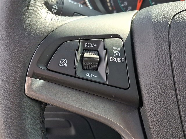 Certified 2022 Chevrolet Trax LT w/ LT Convenience Package image 22