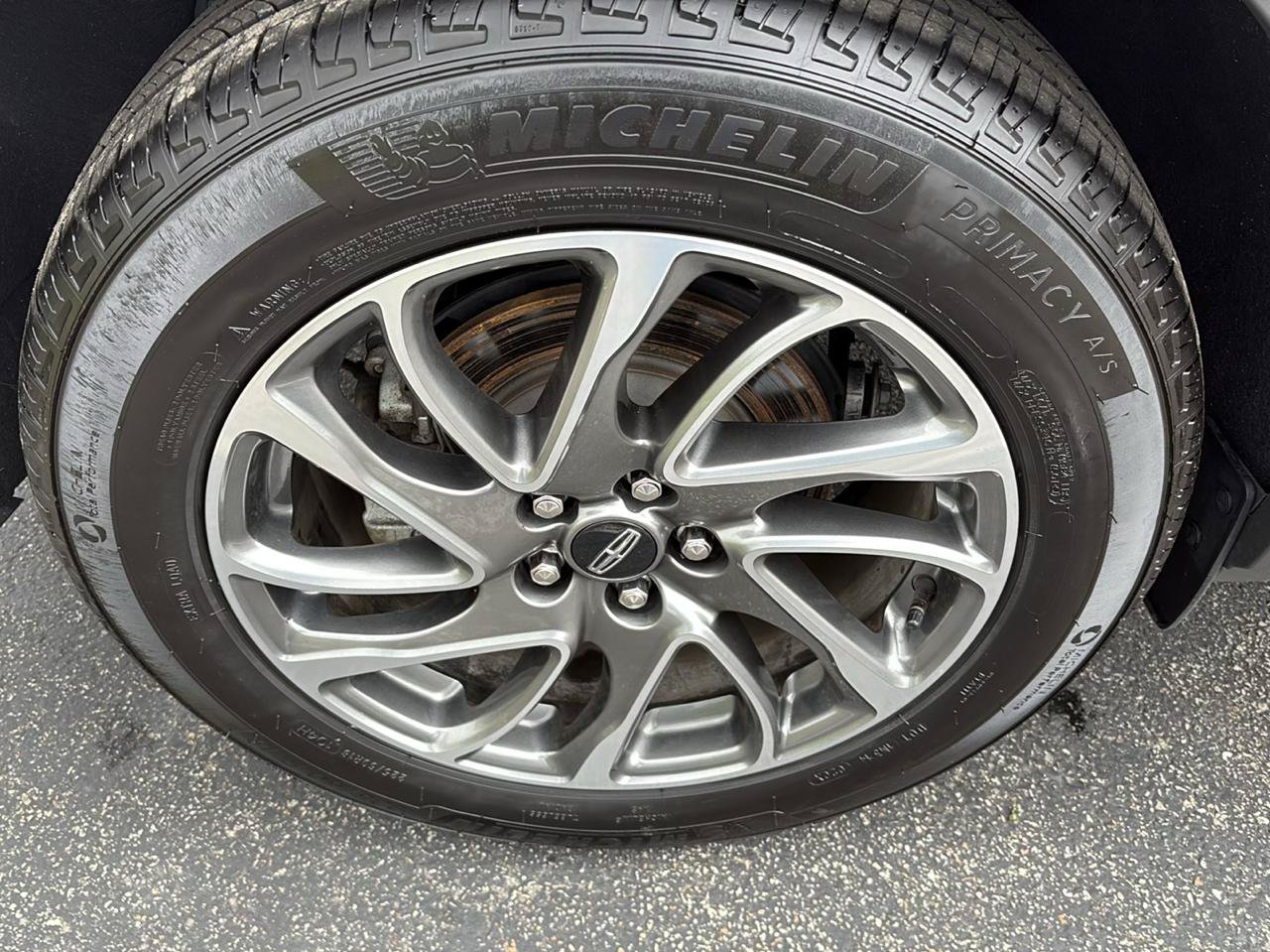 Used 2022 Lincoln Corsair AWD w/ Equipment Group 101A image 12