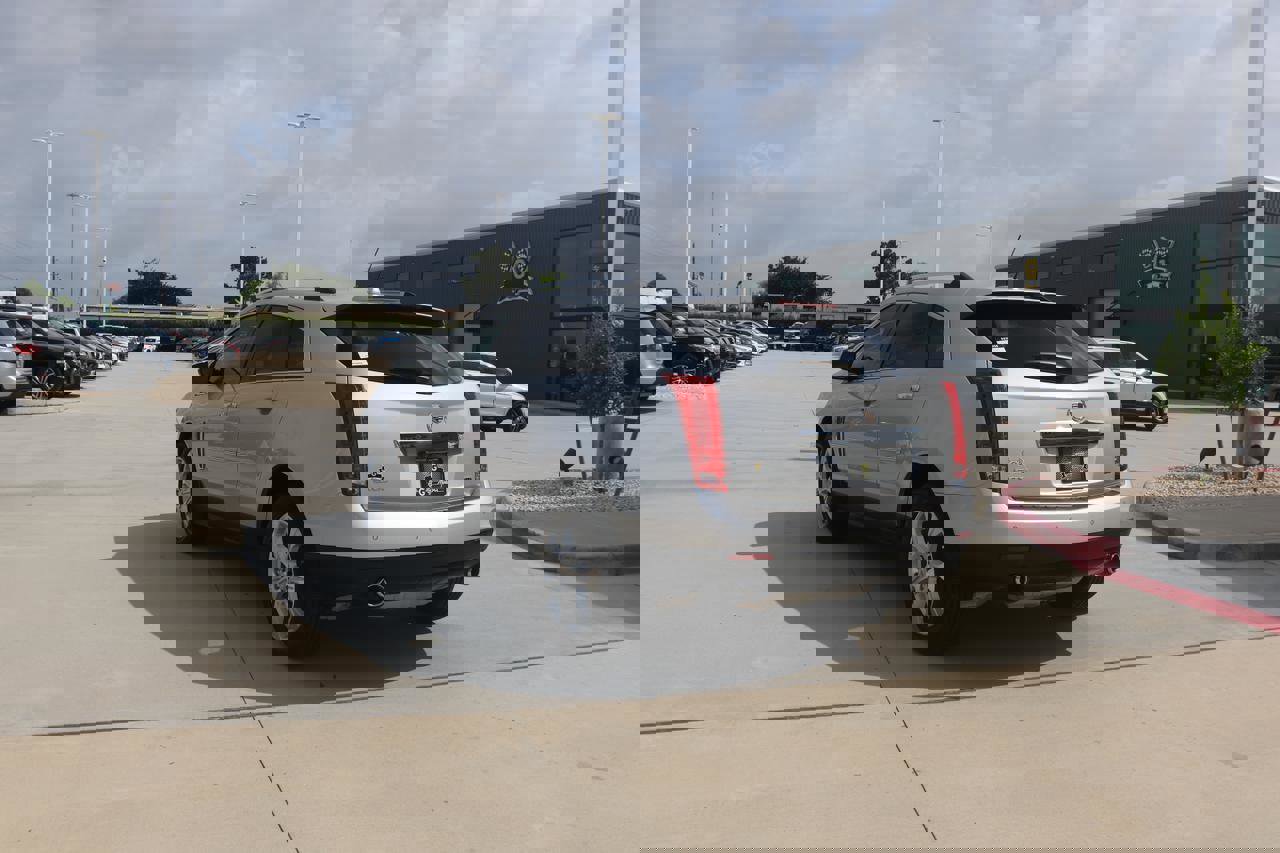 Used 2016 Cadillac SRX Premium image 3