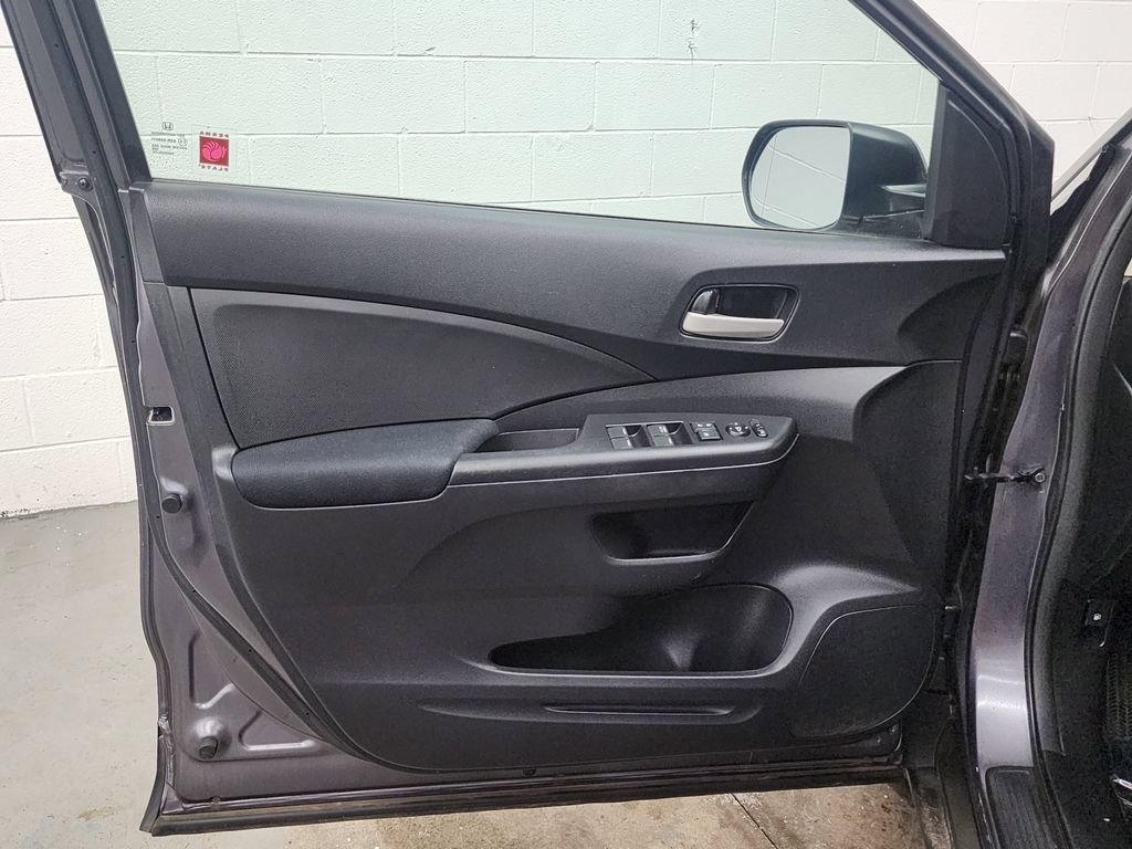 Used 2016 Honda CR-V LX image 9