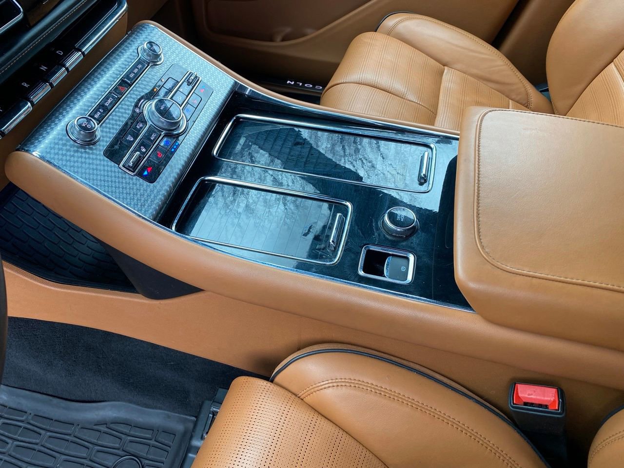 Used 2024 Lincoln Aviator Black Label w/ Dynamic Handling Package image 35