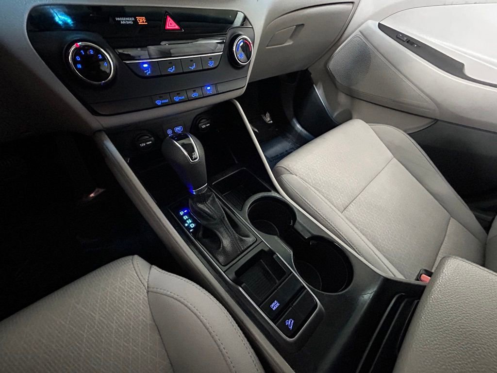 Used 2017 Hyundai Tucson SE image 19