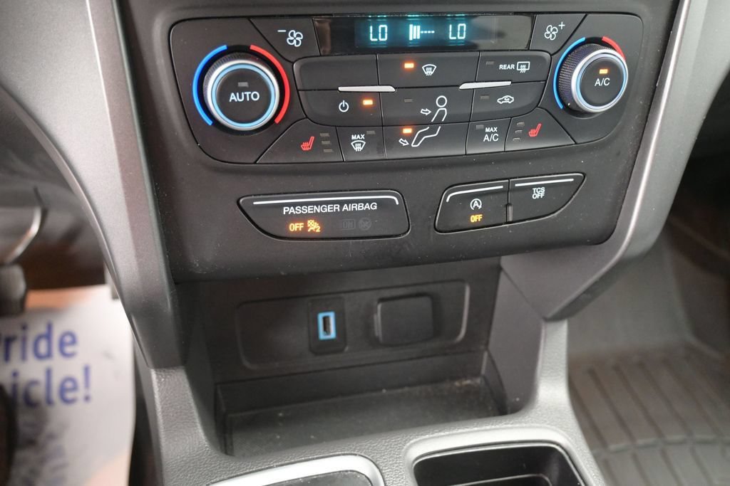 Used 2018 Ford Escape SE w/ SE Sync 3 Package FWD image 30