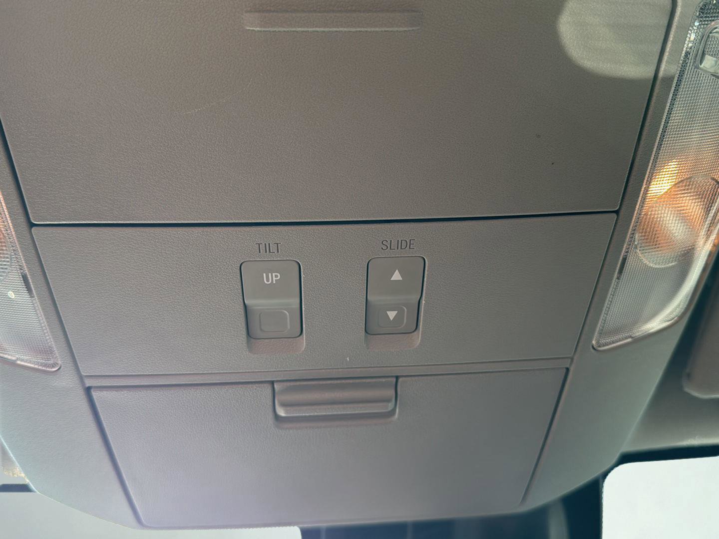 Used 2019 Toyota Sequoia Platinum AWD/4WD image 23