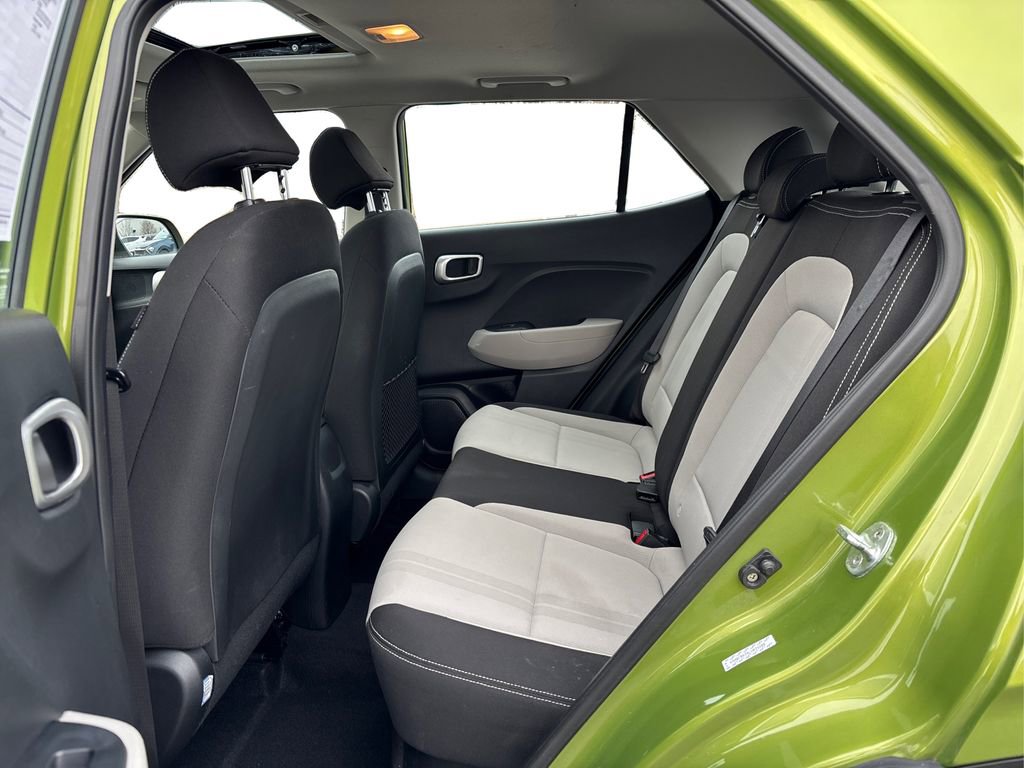 Used 2020 Hyundai Venue SEL w/ Convenience + Premium Package image 10