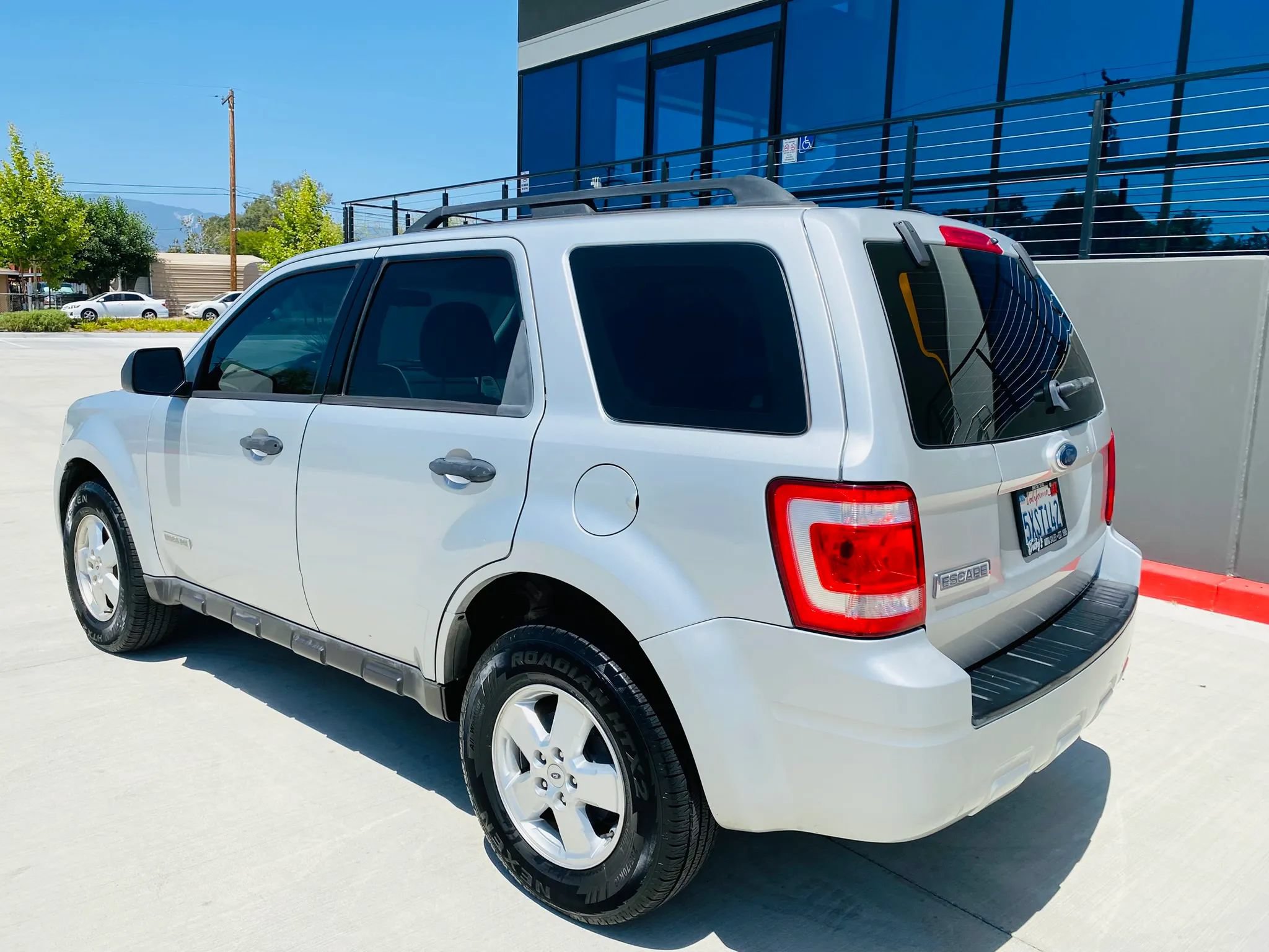 Used 2008 Ford Escape XLS FWD image 6