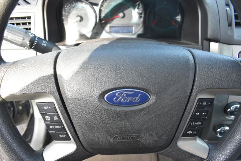 Used 2012 Ford Fusion SE FWD image 26