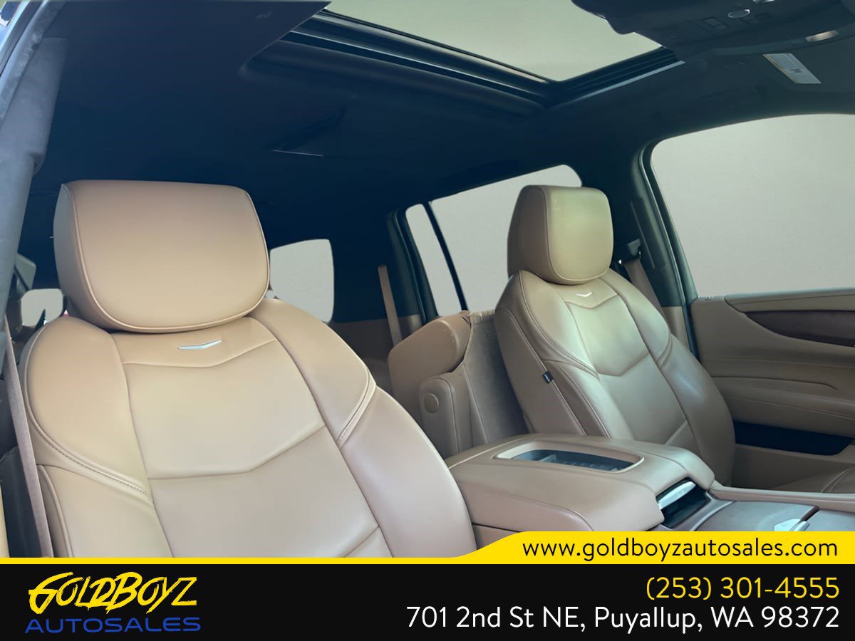 Used 2017 Cadillac Escalade ESV Platinum image 42