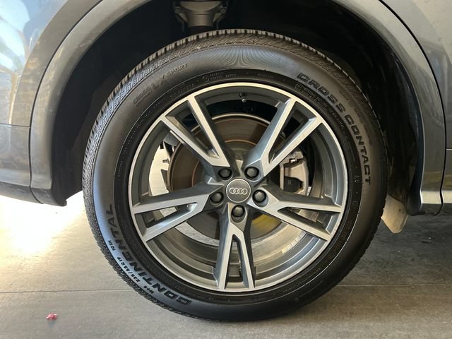 Used 2020 Audi Q5 e Premium w/ Convenience Package AWD/4WD image 11
