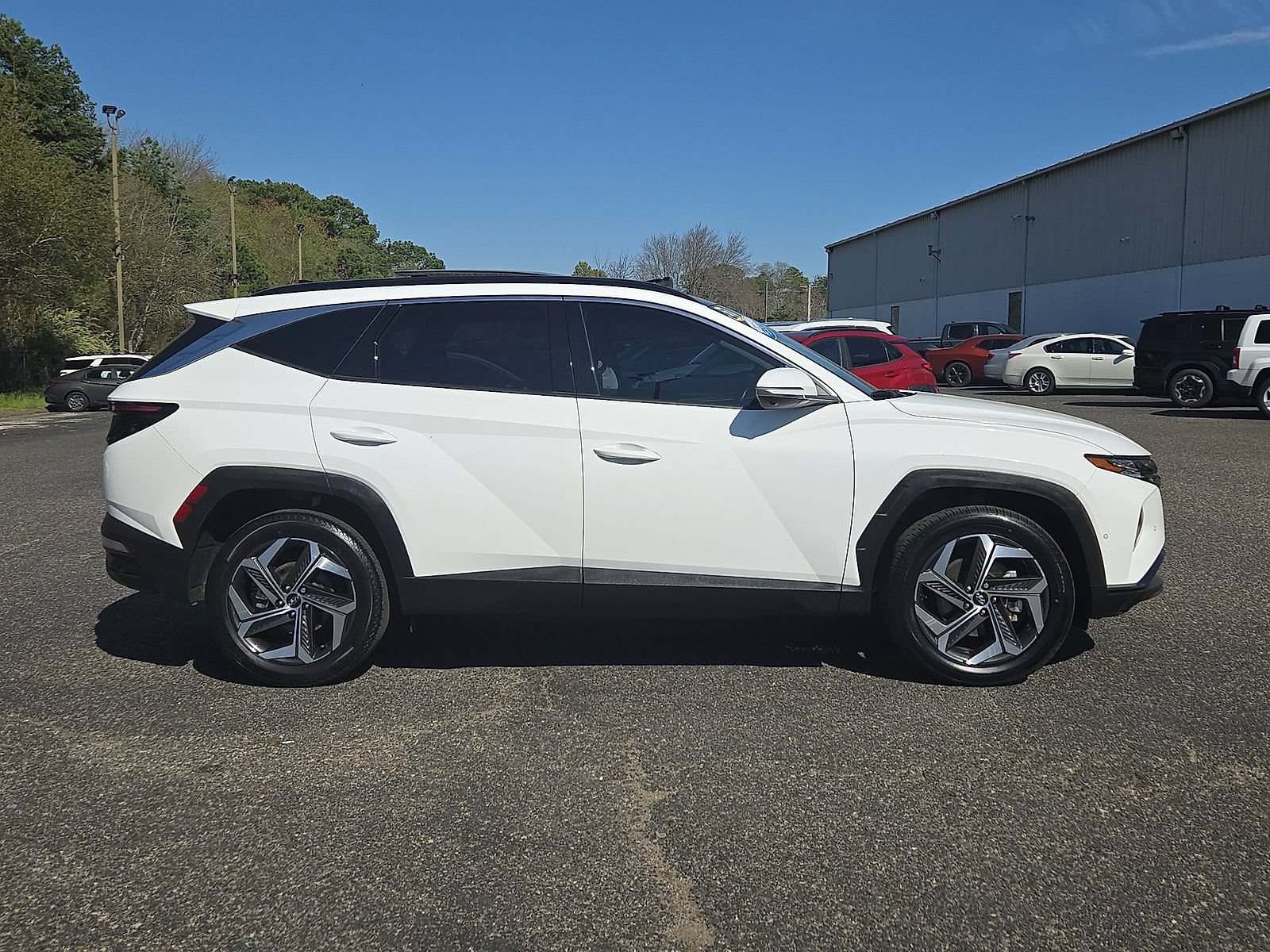 Certified 2023 Hyundai Tucson Limited AWD/4WD image 32