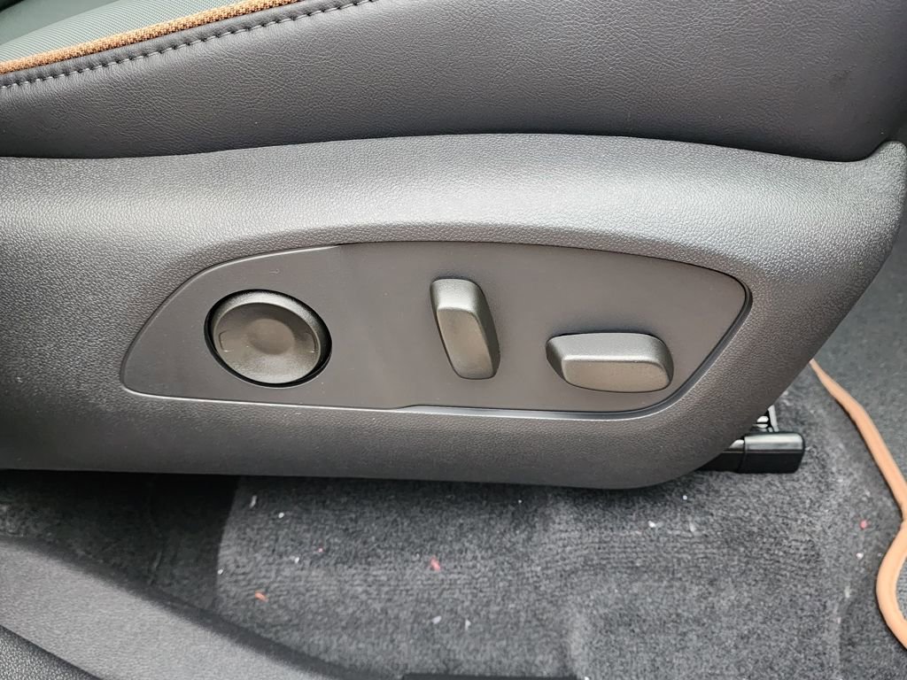 New 2026 GMC Acadia AT4 w/ Super Cruise Package image 43