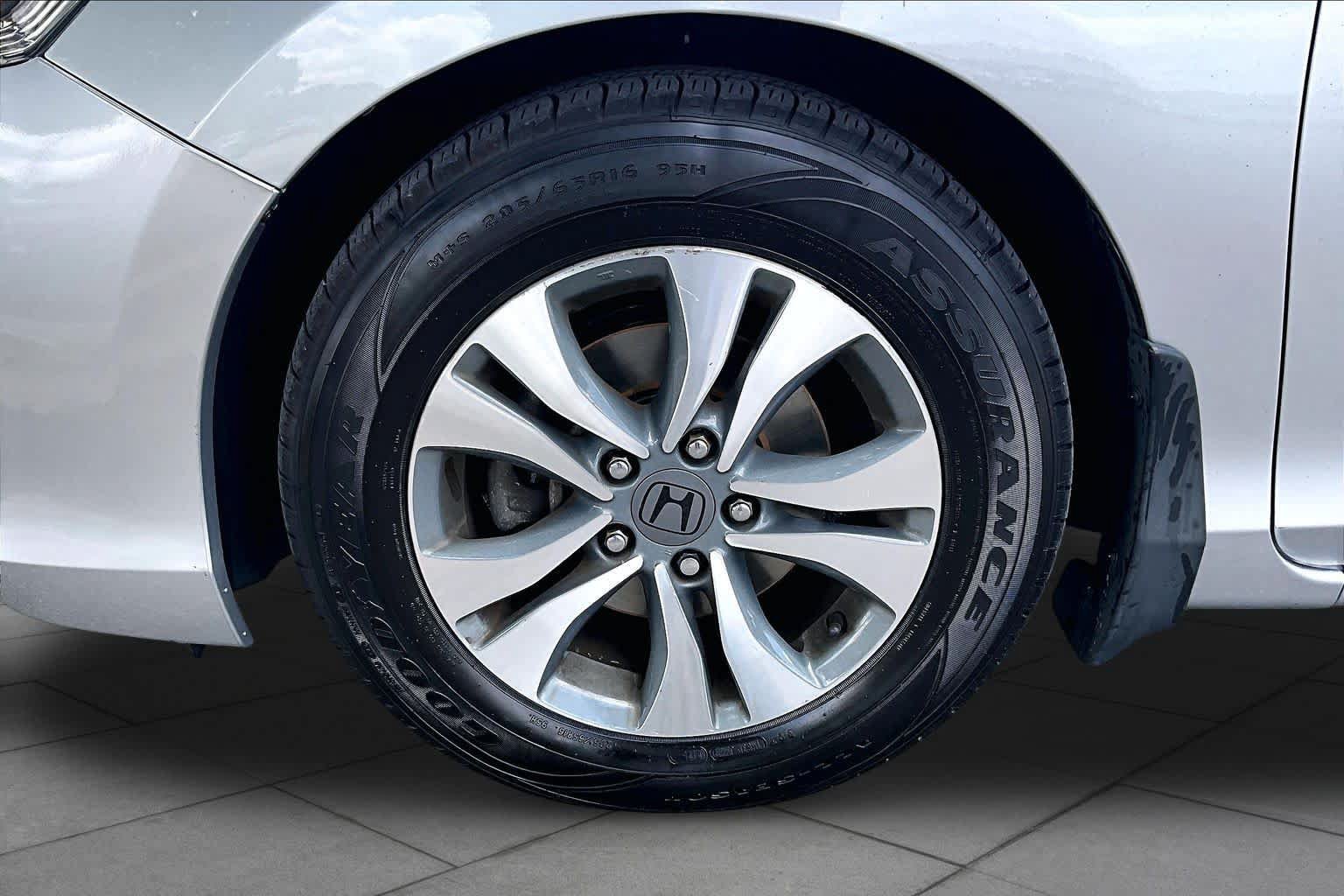 Used 2013 Honda Accord LX image 11