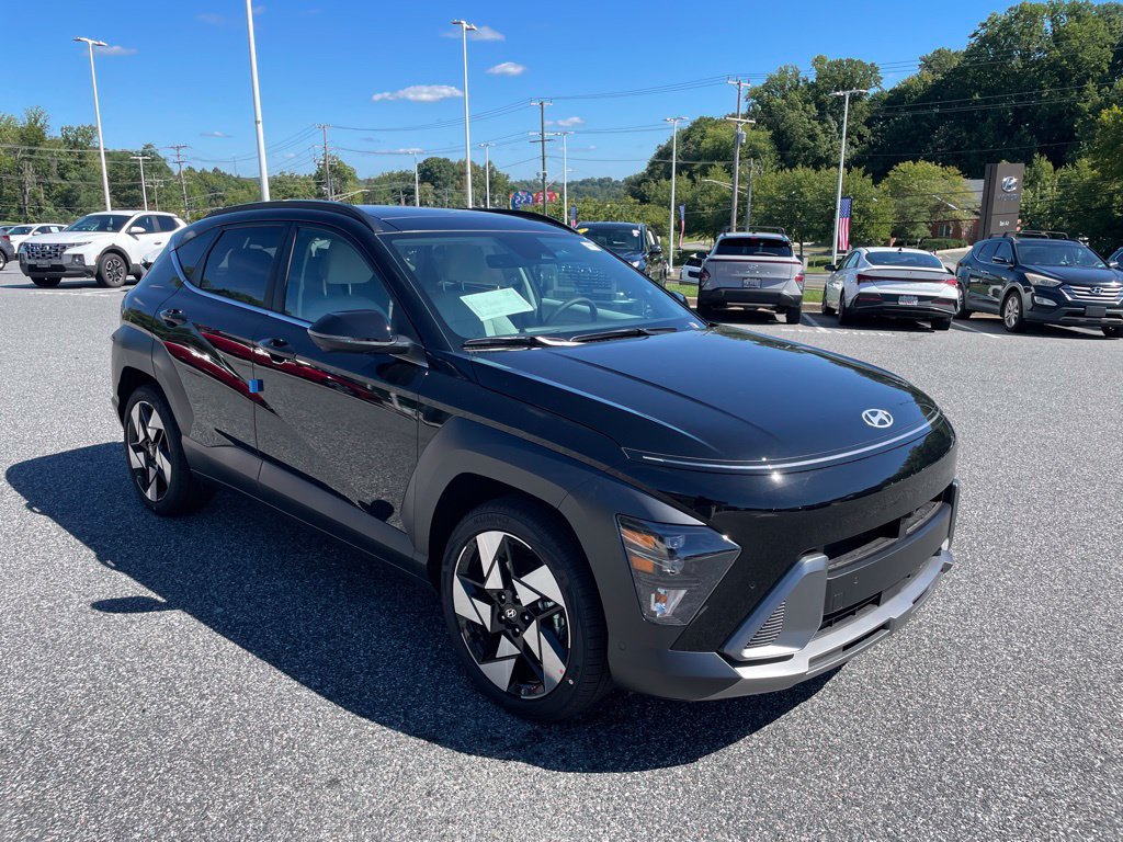 New 2027 Hyundai Kona Limited FWD image 2