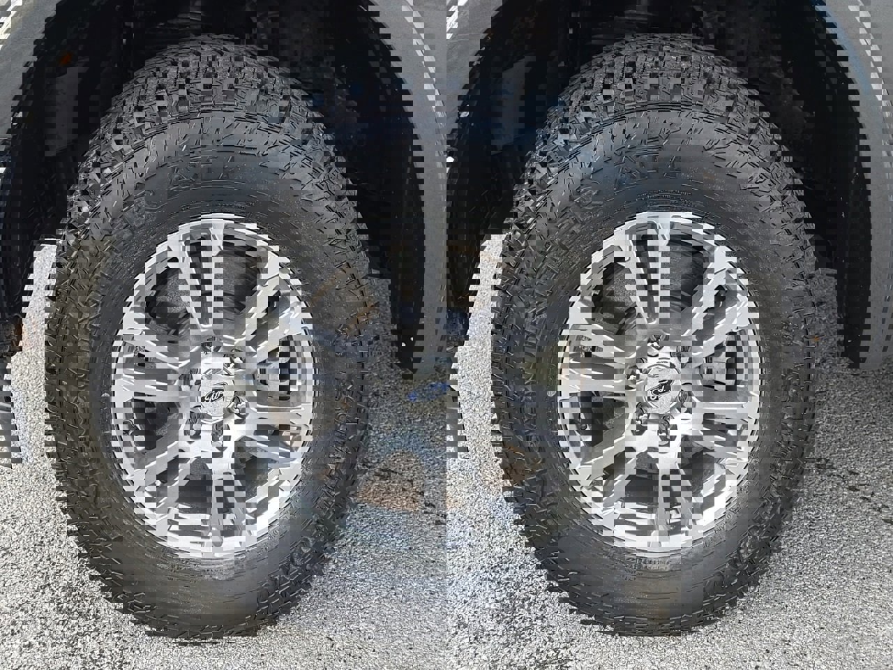 Used 2018 Ford F150 Lariat w/ Equipment Group 501A Mid image 10