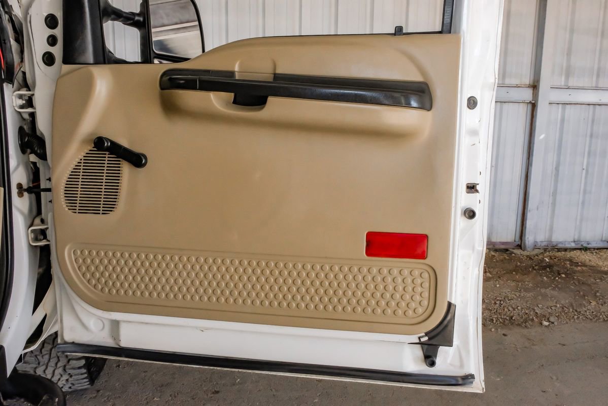 Used 2005 Ford F250 XL image 41