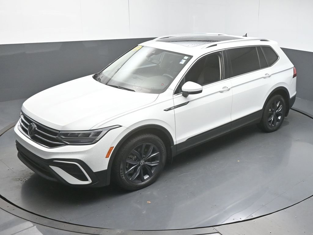 Used 2022 Volkswagen Tiguan SE FWD image 44