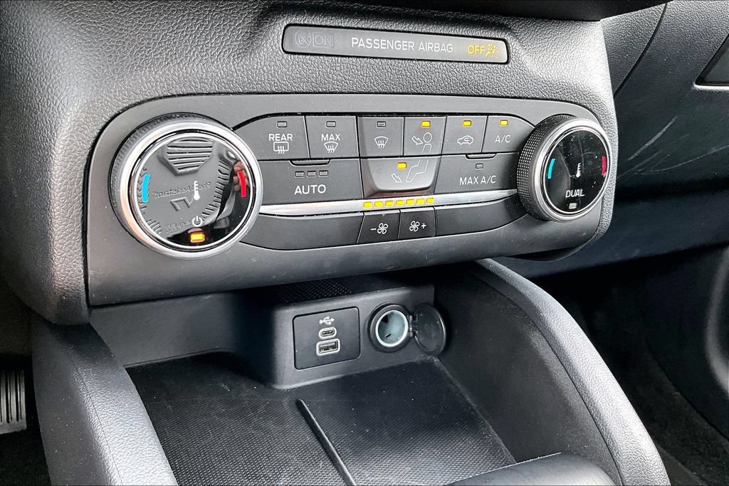 Used 2025 Ford Escape ST-Line AWD/4WD image 31