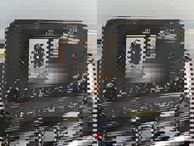 Used 2022 Nissan Pathfinder Platinum w/ Cargo Package image 23