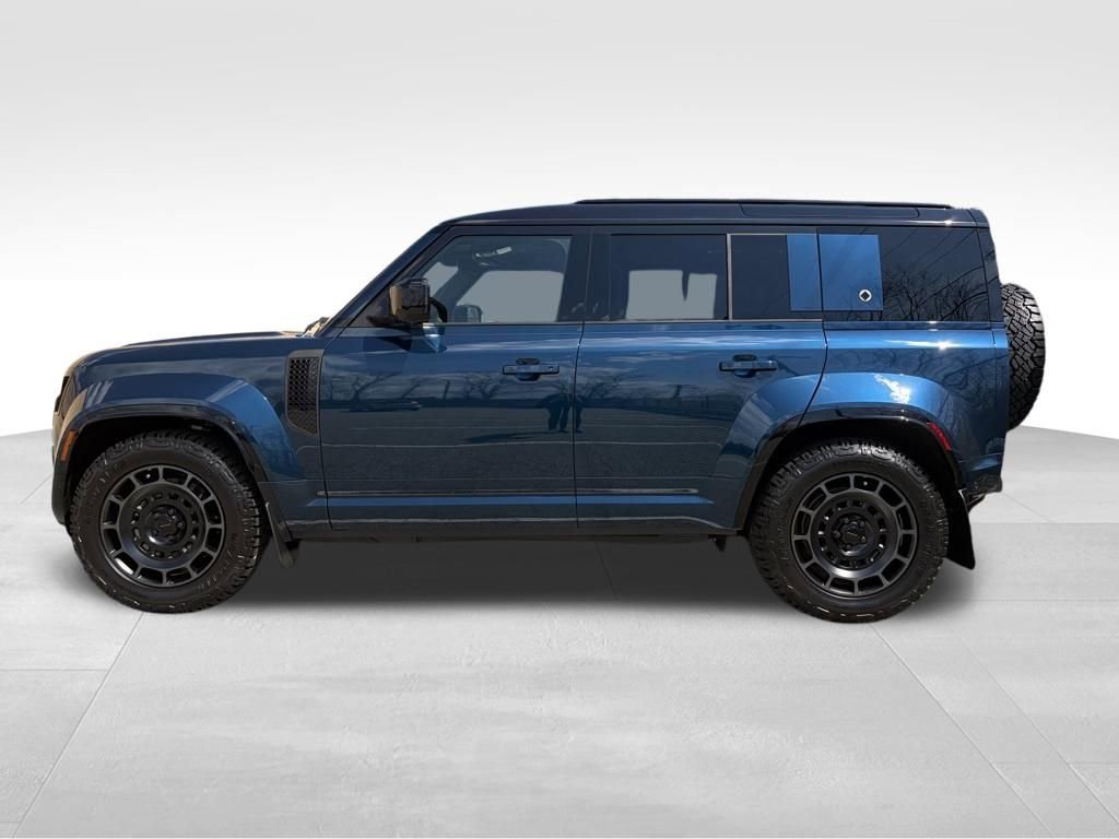 New 2026 Land Rover Defender 110 image 5