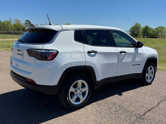 Used 2023 Jeep Compass Sport AWD/4WD image 6