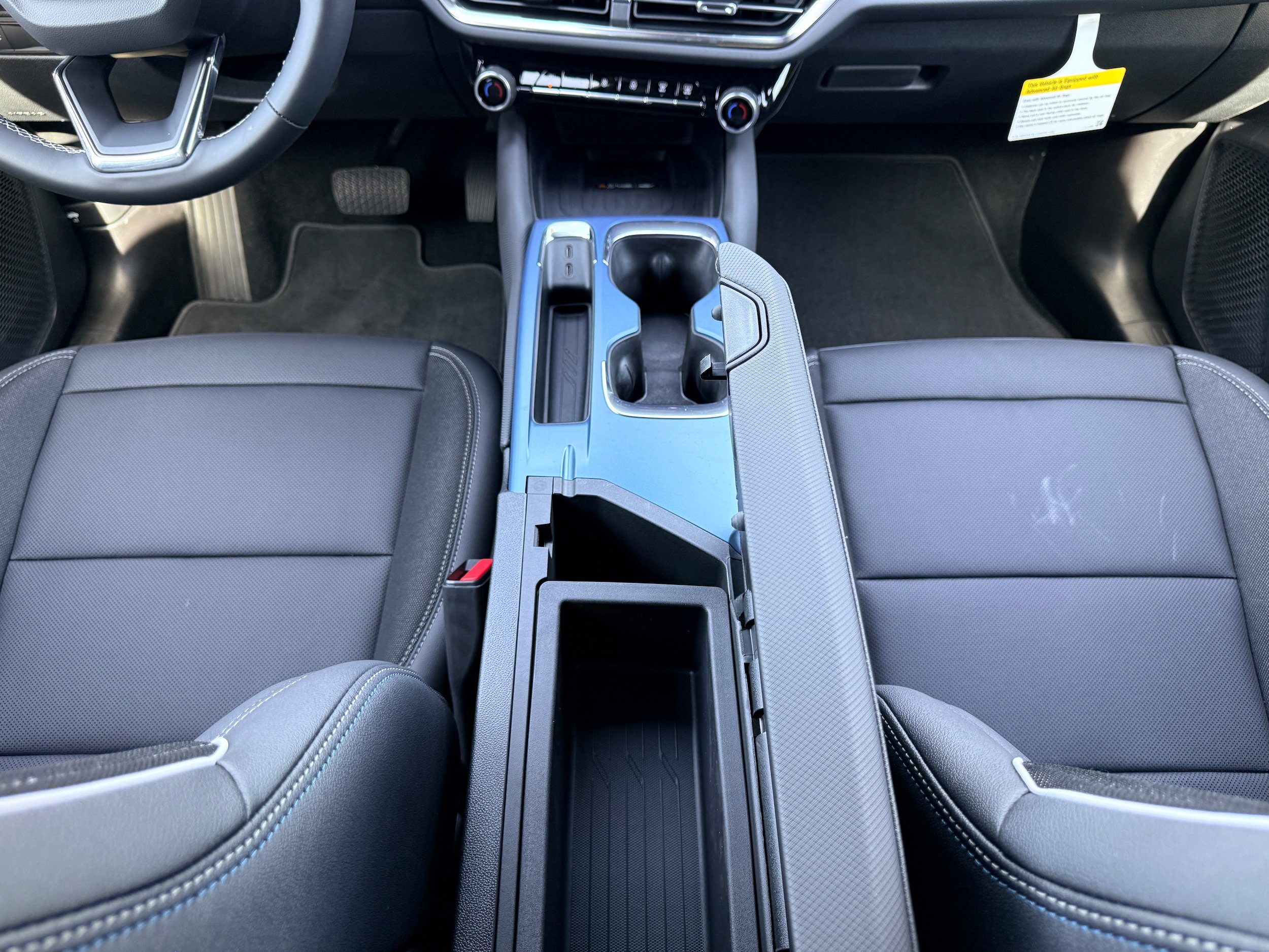 New 2026 Chevrolet Equinox EV LT w/ Convenience Package II image 17
