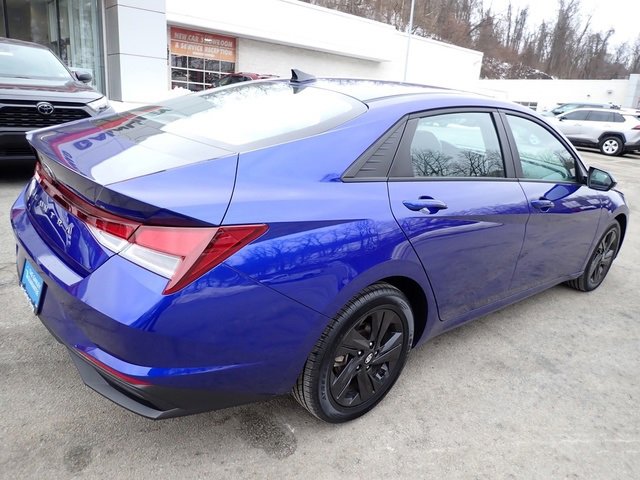 Used 2023 Hyundai Elantra SEL image 4