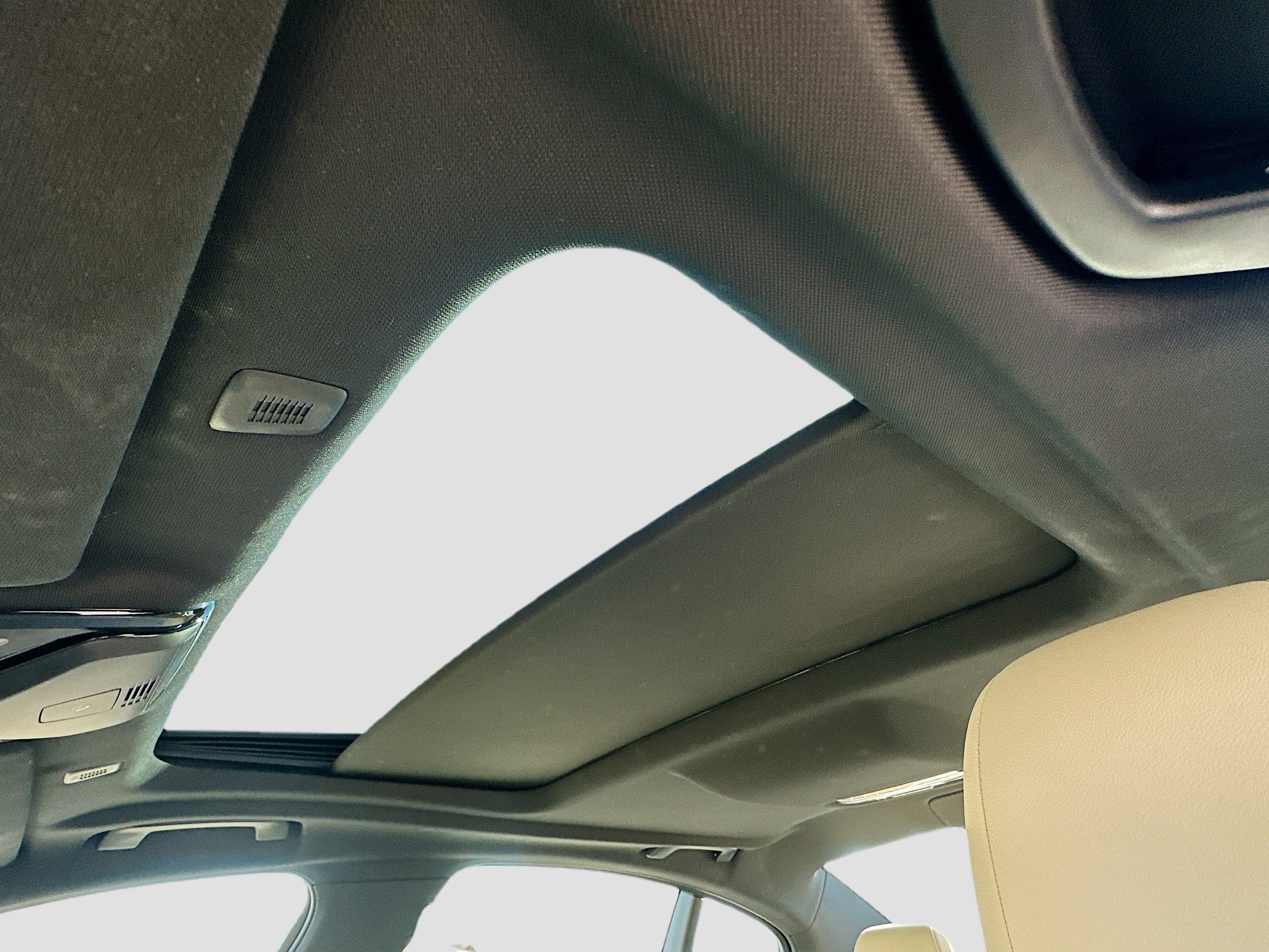 Used 2022 BMW 530i w/ Convenience Package image 20