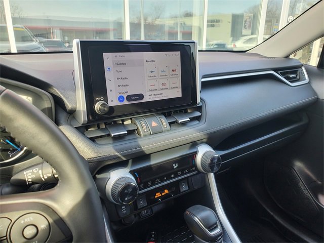 Used 2023 Toyota RAV4 XLE Premium image 26