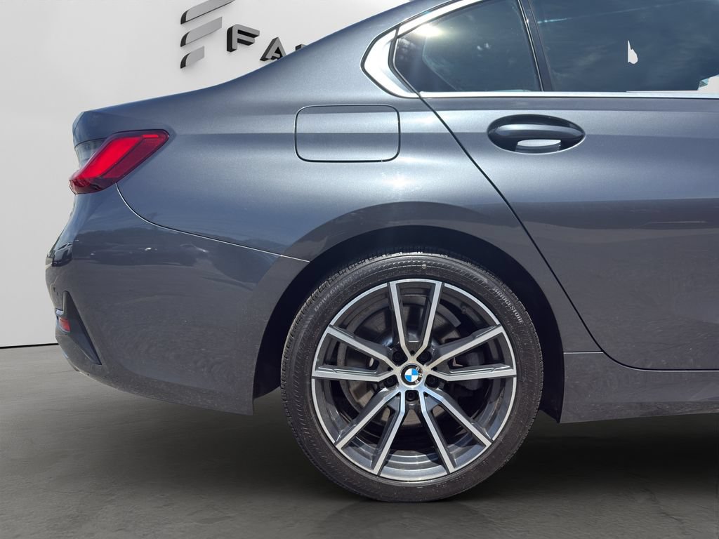 Used 2020 BMW 330i xDrive Sedan w/ Premium Package AWD/4WD image 26