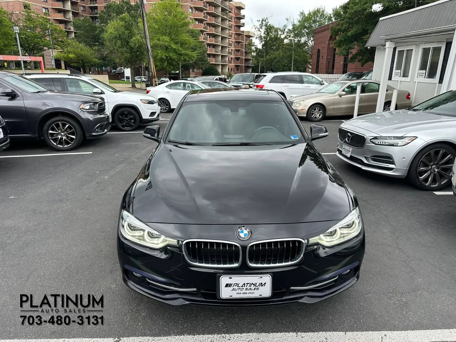 Used 2018 BMW 330i Sedan RWD image 4