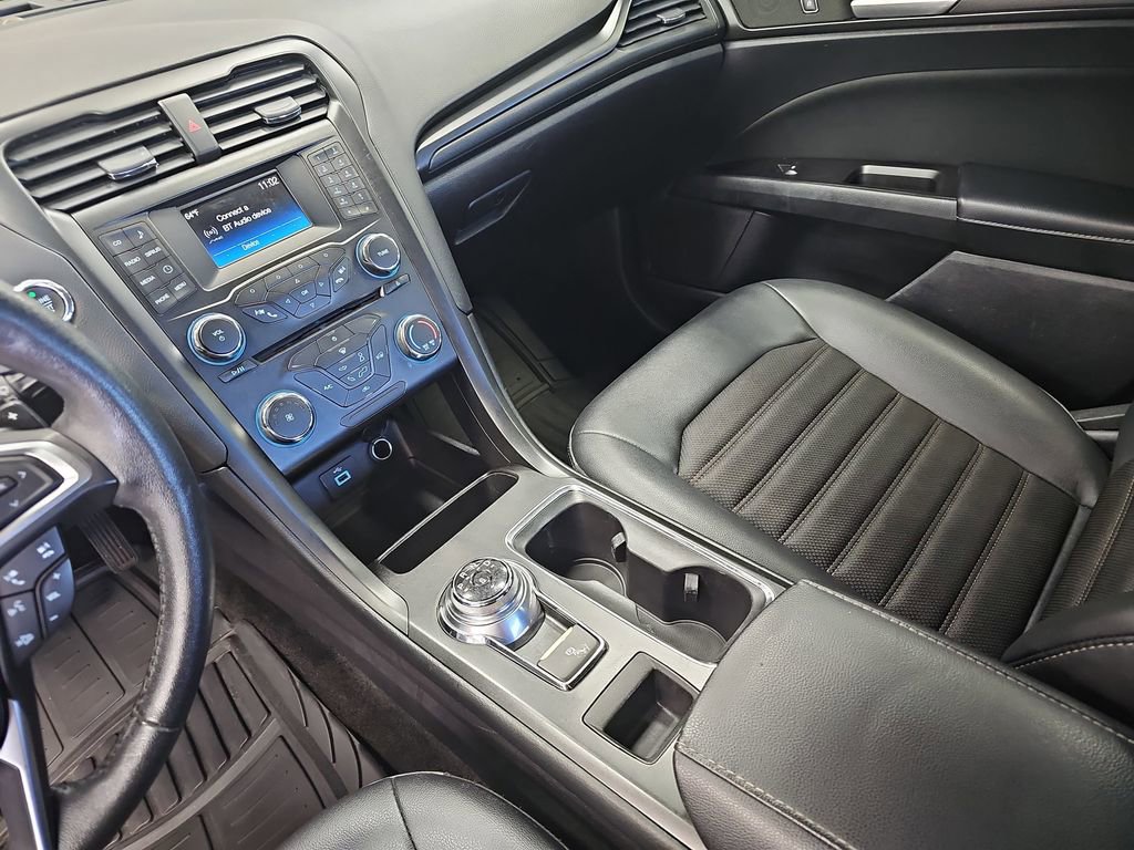Used 2018 Ford Fusion SE w/ Equipment Group 201A image 23