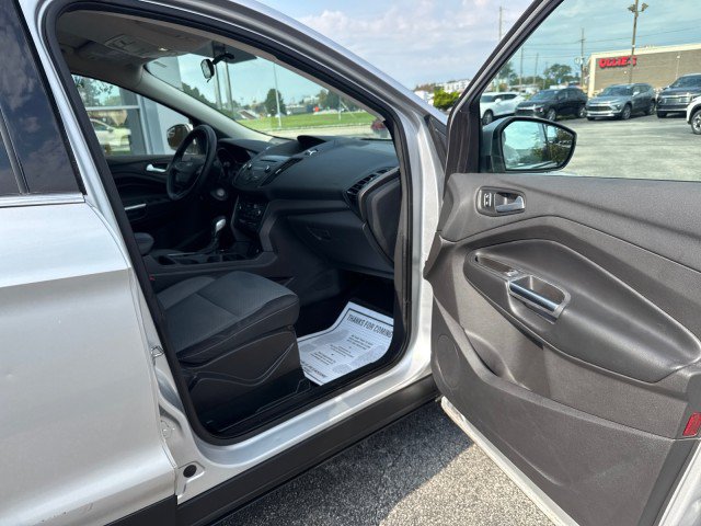 Used 2018 Ford Escape SE FWD image 28